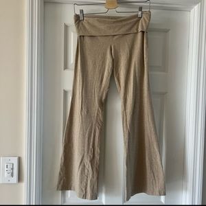 ARITZIA TNA FLARE LEGGINGS